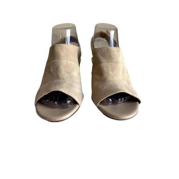 Clarks Artisan Nude Cream Leather Peep Toe Slingback Heels Stacked Heel Size 8.5 - Picture 2 of 5